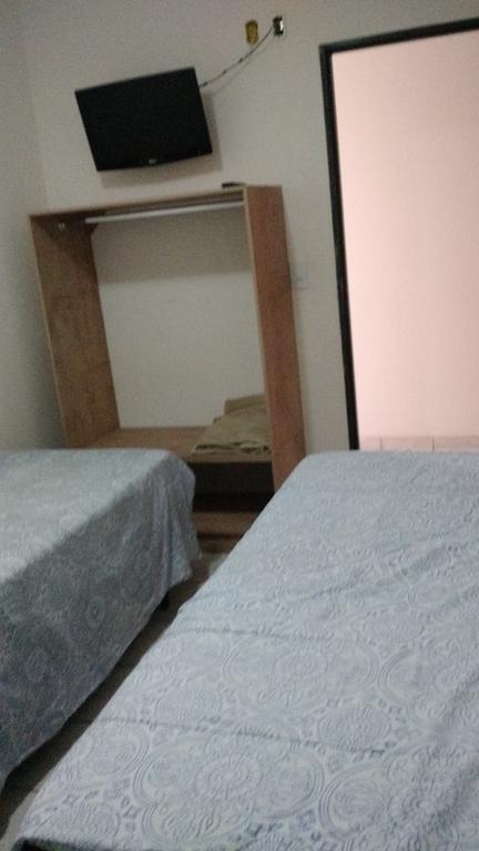 Dormitorio Canarinho Goiânia Kültér fotó